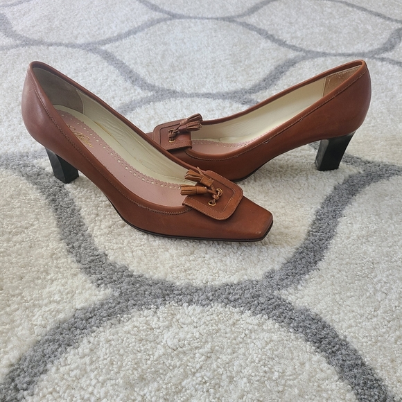 Brooks Brothers Carmel Brown Leather Heels 8